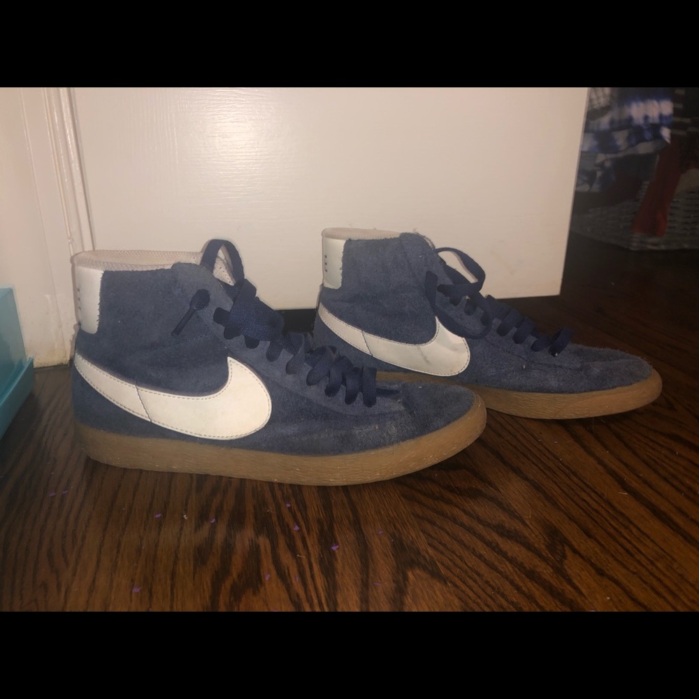 Navy Nike high tops!